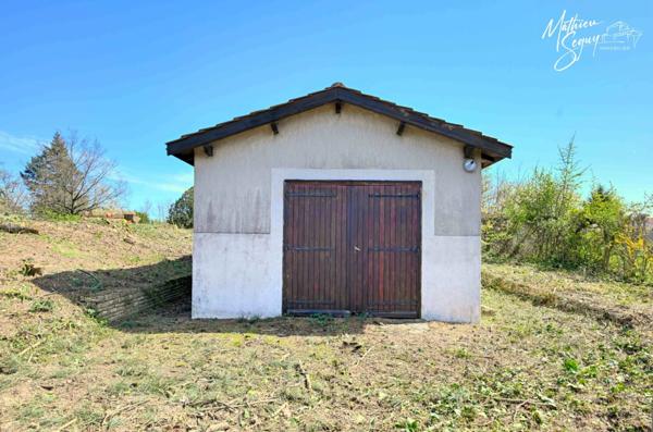 Terrain à construire avec bâti à conserver ou à démolir pour contruire votre habitat de demain