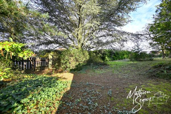 Terrain à construire avec bâti à conserver ou à démolir pour contruire votre habitat de demain