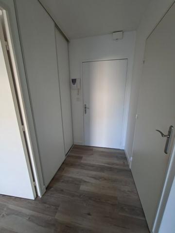 Secteur ney -  t2 avec parking et cave