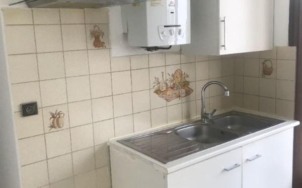 Appartement à louer    3 pièces •  Nîmes