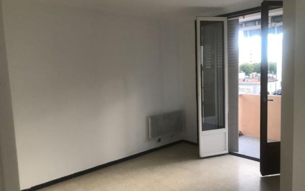 Appartement à louer    3 pièces •  Nîmes