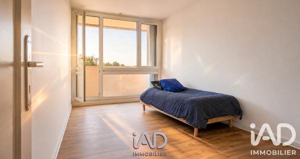 Appartement à vendre 4 pièces 77,99 m² Les Ulis