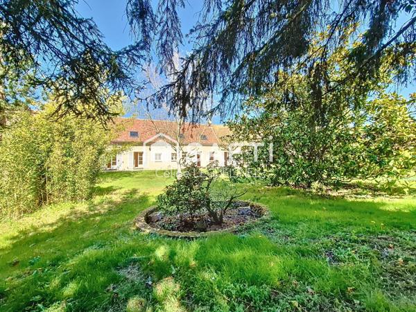 5 chambres, dépendance et grenier aménageable, jardin sans vis à vis