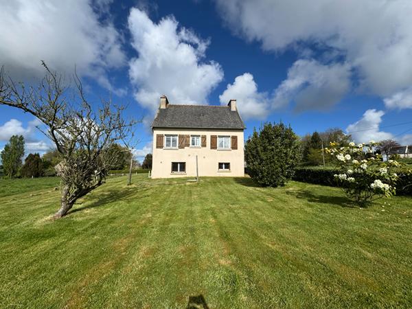 Vente Maison, 3 chambres, grand terrain, au calme avec vue dégagée - SAINT GOUENO
