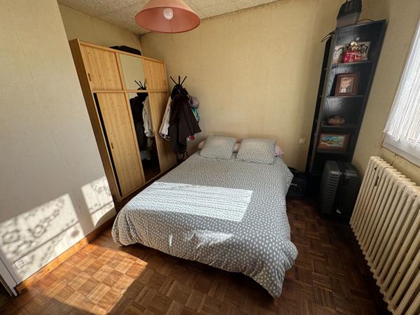 Vente Maison, 3 chambres, grand terrain, au calme avec vue dégagée - SAINT GOUENO
