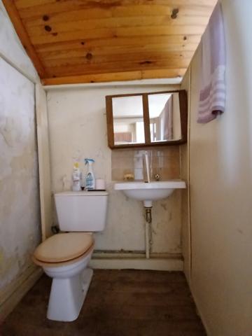 Petit prix, beau potentiel à saisir à Roumazière-Loubert !