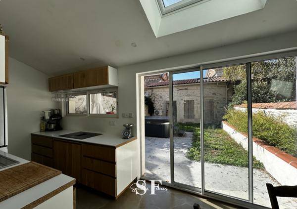 Maison 4 pièce(s) 3 chambre(s) 150 m²