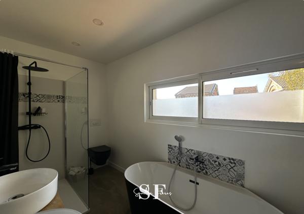 Maison 4 pièce(s) 3 chambre(s) 150 m²