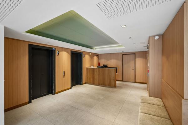 Bureaux à louer à Nanterre avec surfaces modulables et accès RER