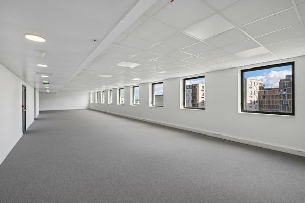 Bureaux à louer à Nanterre avec surfaces modulables et accès RER
