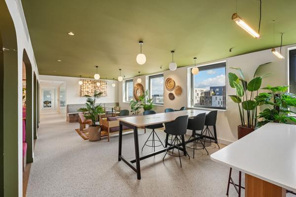Bureaux à louer à Nanterre avec surfaces modulables et accès RER