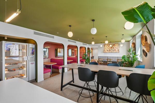 Bureaux à louer à Nanterre avec surfaces modulables et accès RER