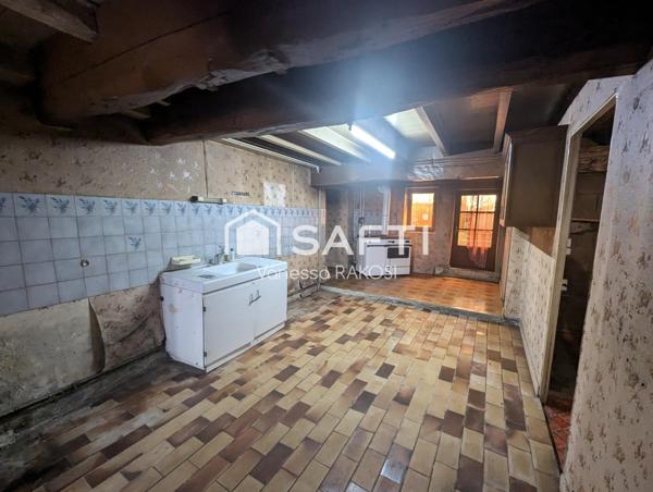 Plein centre ville d' Aulnay maison de 3 chambres et garage