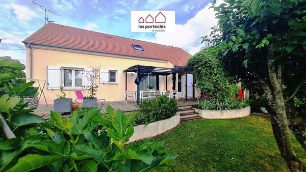 Maison 145m² hab 4 ch, bureau, salle de jeux, garage / 650m².