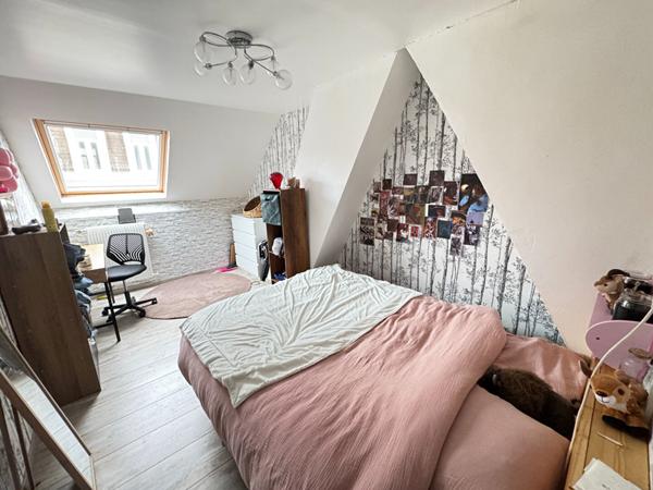 BOULOGNE SUR MER A VENDRE IMMEUBLE COMPOSE DE 2 LOGEMENTS