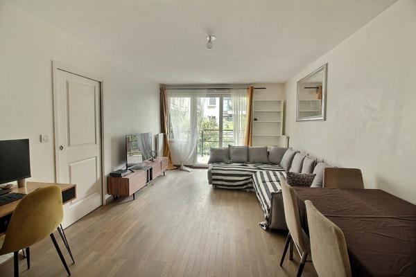 Suresnes Carnot Gambetta : Appartement familial de 4 pièces avec jardin privatif, terrasse, balcon et parking