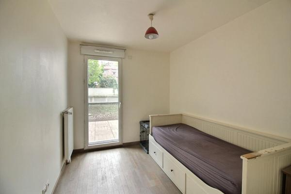 Suresnes Carnot Gambetta : Appartement familial de 4 pièces avec jardin privatif, terrasse, balcon et parking