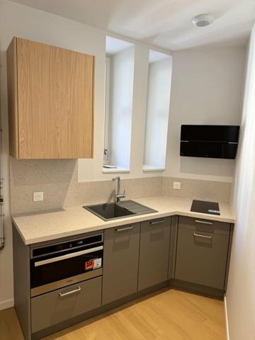 BUREAUX à VENDRE de 102.3 m²