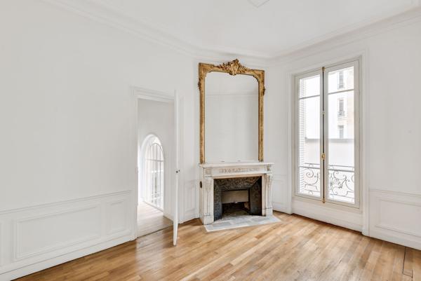 Bureaux à louer à PARIS 75008