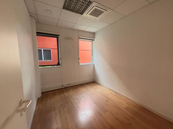 Bureaux à louer à Saint-Herblain environnement calme et verdoyant