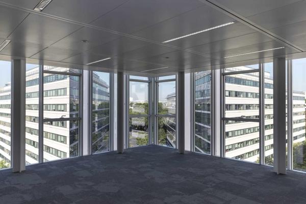 Bureaux à louer à Levallois-Perret immeuble neuf proche Quais de Seine