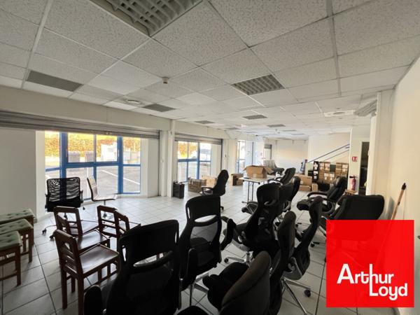 Bureaux à louer à Mauguio 180 m² avec parking et espace modulable