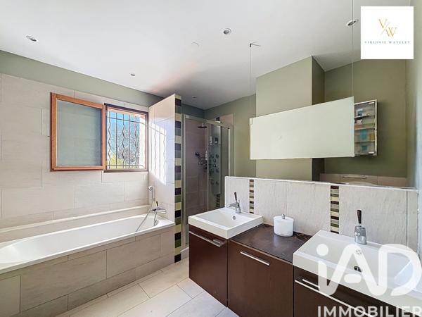 Maison à vendre 12 pièces 220 m² Prades-le-Lez