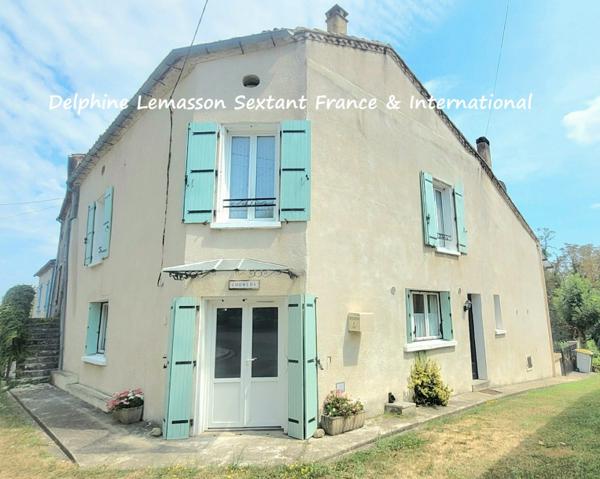 Maison en pierre avec 4 chambres et jardin clos
