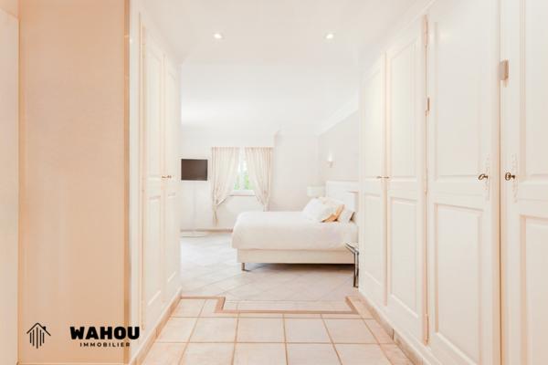 Saint-Cézaire-sur-Siagne (06530) Élégante villa provençale avec piscine et vaste jardin paysager