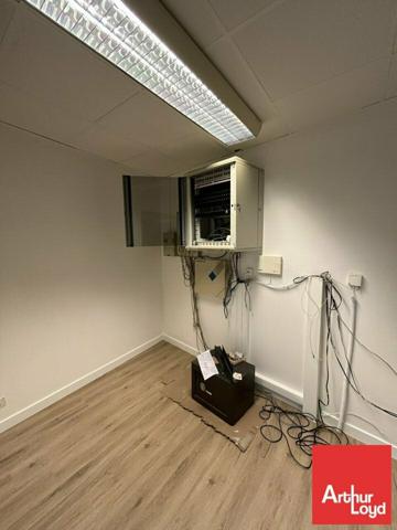 À LOUER - BUREAUX IDÉALEMENT PLACÉS EN CENTRE VILLE DE POITIERS - 300m²