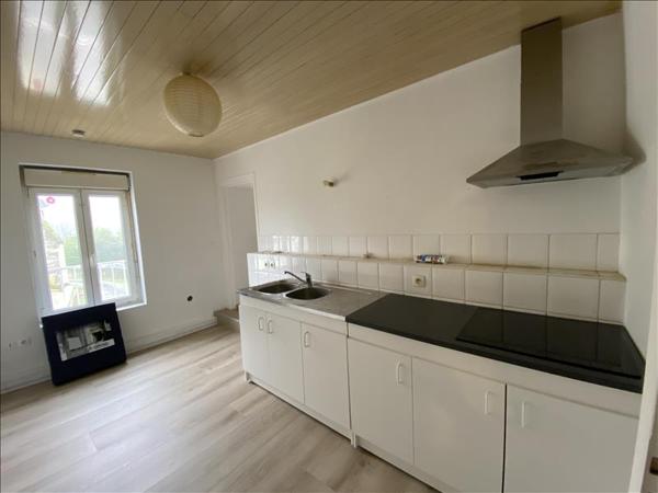 Immeuble à vendre 369 000 € Saint-Martin-du-Bois 300 m² DPE E