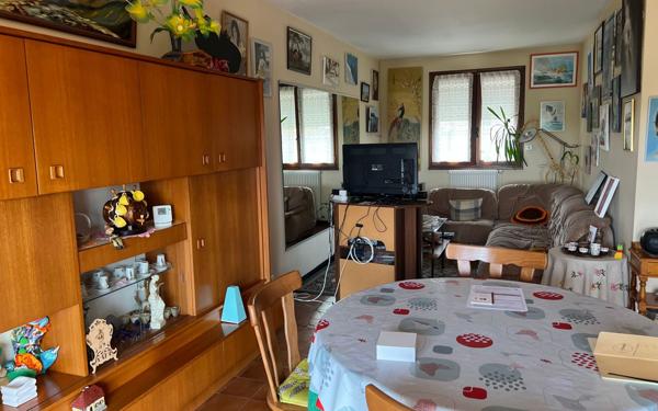 Maison à vendre    4 pièces • 130 m2 Saint-Jean-d'Angély