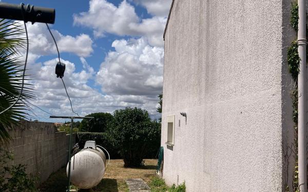 Maison à vendre    4 pièces • 130 m2 Saint-Jean-d'Angély