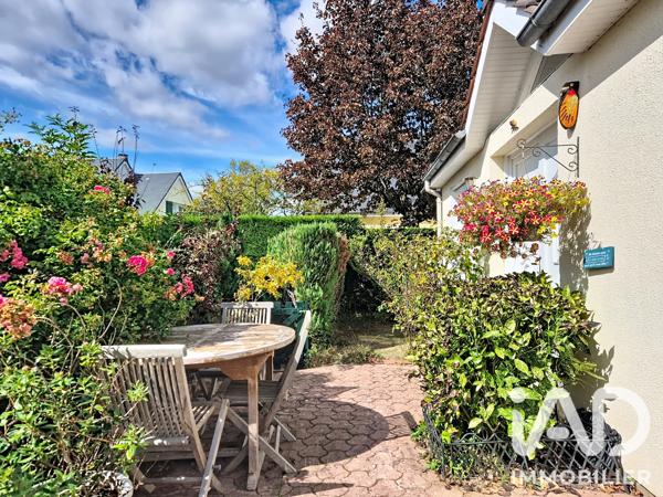 Maison à vendre 6 pièces 140 m² Le Mesnil-Saint-Denis