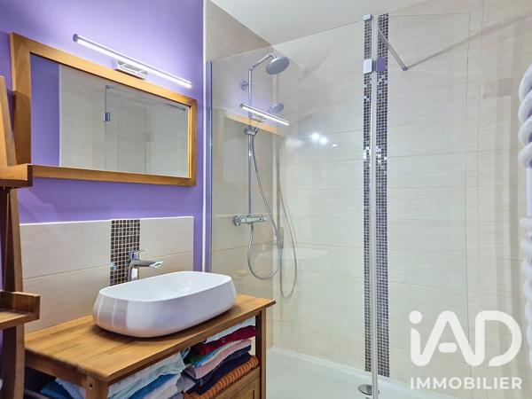 Maison à vendre 6 pièces 140 m² Le Mesnil-Saint-Denis