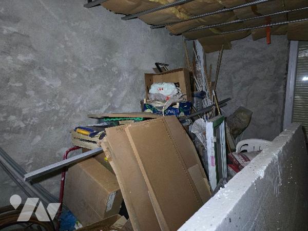 Maison de ville pour investisseur à finir de rénover.