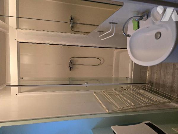 Maison de ville pour investisseur à finir de rénover.