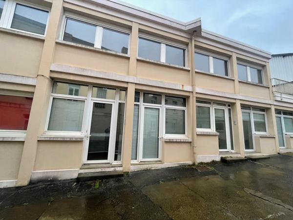 A LOUER - BUREAUX - 167 M2 - SAINT-QUENTIN.