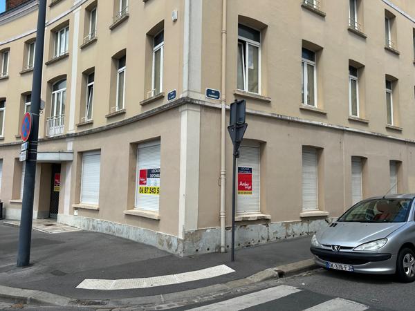 A LOUER - BUREAUX - 167 M2 - SAINT-QUENTIN.