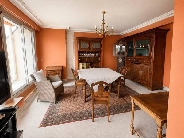 Appartement de standing avec vue imprenable sur la Mayenne