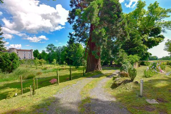 Lieu de charme, prêt à vivre et à accueillir