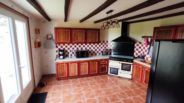 Maison 6 pièces à vendre St Gervais les Trois Clochers - 86230 / Réf: 11804