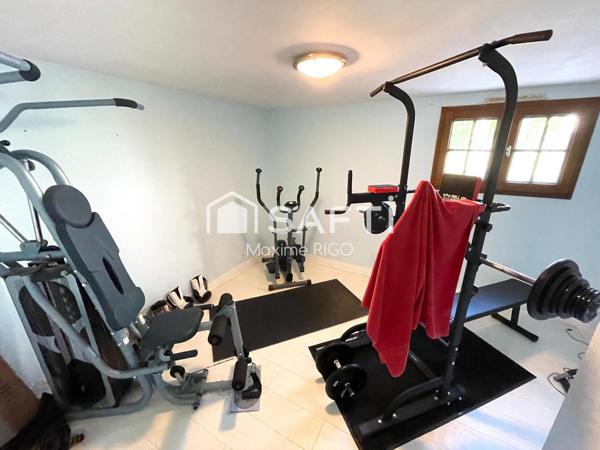 Villa 8 pièces 163m² avec piscine en centre-ville