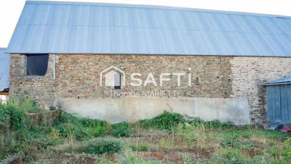 Coup de cœur pour les amateurs de charme et de grands projets ! Découvrez cette authentique maison de caractère de 178 m², sa superbe dépendance de 200 m² et son terrain de 11 360 m² dont une partie constructible. Un bien rare offrant un potentiel exceptionnel à seulement quelques minutes de Vire Normandie.