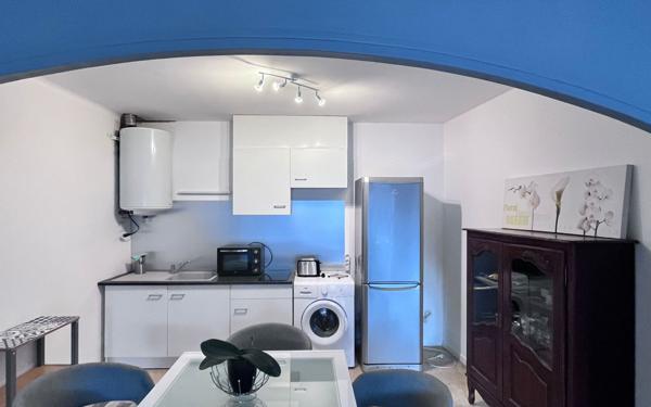 Maison à vendre    3 pièces •  Générac