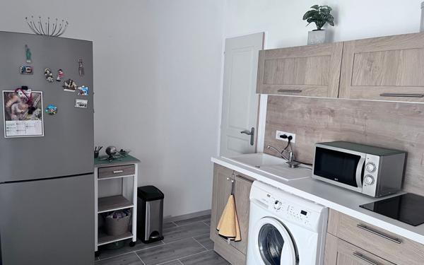 Maison à vendre    3 pièces •  Générac