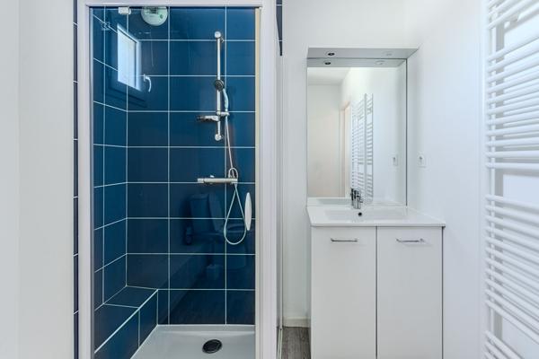 T2 LUMINEUX AVEC BALCON ? 4E ÉTAGE AVEC ASCENSEUR , Nantes