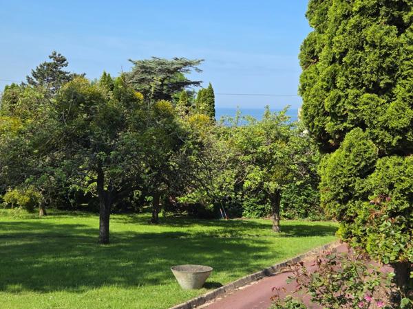 Emplacement d'exception Maison de 160 M2 vue mer sur 2580 M2 à Trouville sur Mer