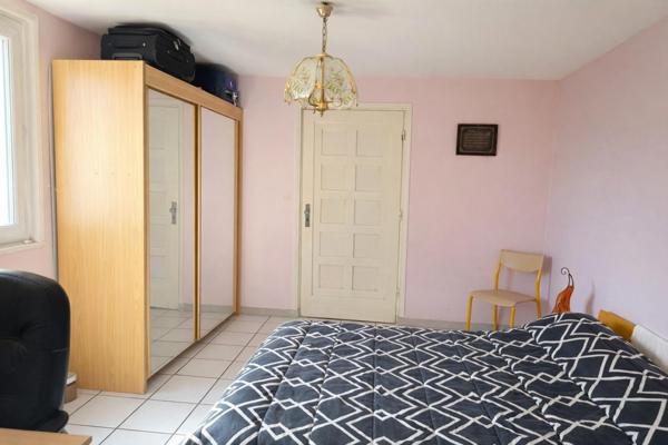 Villa de caractère – 295 m² – Terrain 5 000 m² dont 3 000 m² constructibles – Prissé