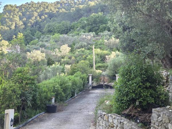 Maison T4, 3 chambres. Vous cherchez une maison à Sollies-Ville avec terrain?